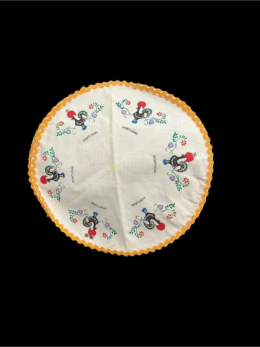 Vintage Portugal Roosters of Barcelos Fabric Bun Roll Biscuit Server Holds 12
